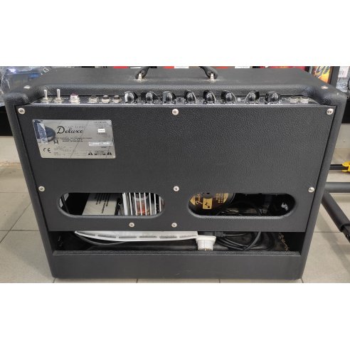 FENDER HOT ROD DELUXE