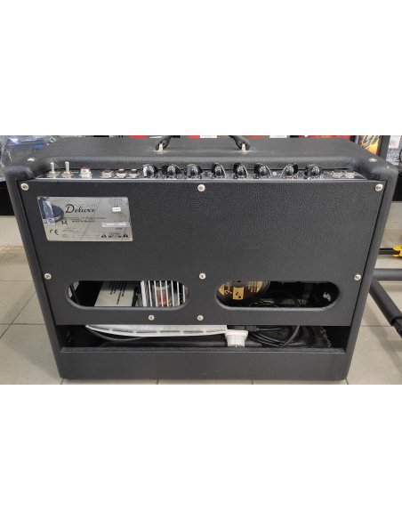 FENDER HOT ROD DELUXE