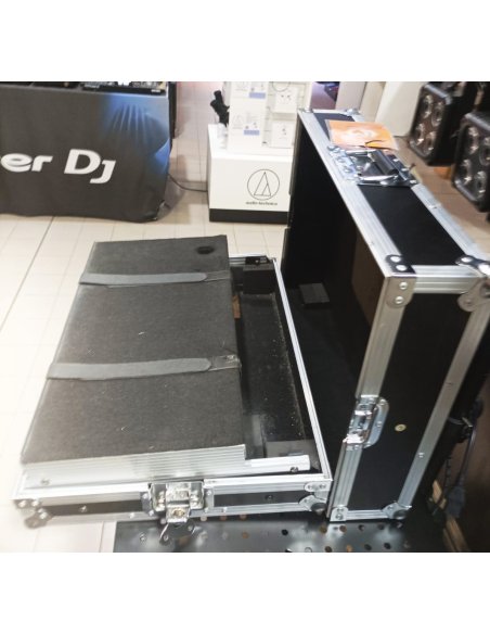MAGMA CASE TRAKTOR