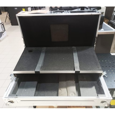 MAGMA CASE TRAKTOR