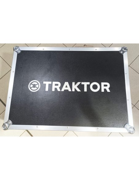 MAGMA CASE TRAKTOR