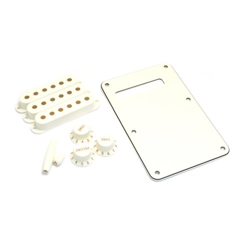 FENDER ACCESSORY KIT STRATO PARCHMENT