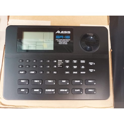 ALESIS SR 16