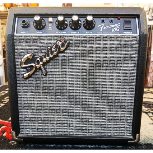 SQUIER SONIC STRATOCASTER PACK