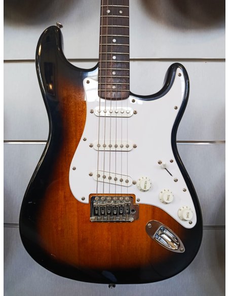 SQUIER SONIC STRATOCASTER PACK