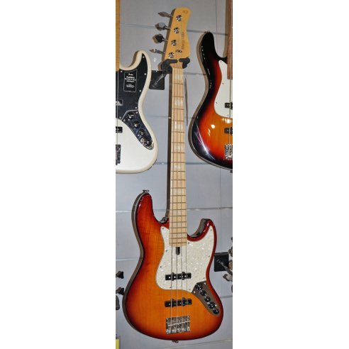 MARCUS MILLER V7 SWAMP ASH