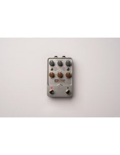 UNIVERSAL AUDIO UAFX OX STOMP DYNAMIC SPEAKER EMULATOR