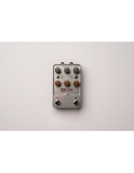 UNIVERSAL AUDIO UAFX OX STOMP DYNAMIC SPEAKER EMULATOR UNIVERSAL AUDIO UAFX OX STOMP DYNAMIC SPEAKER EMULATOR