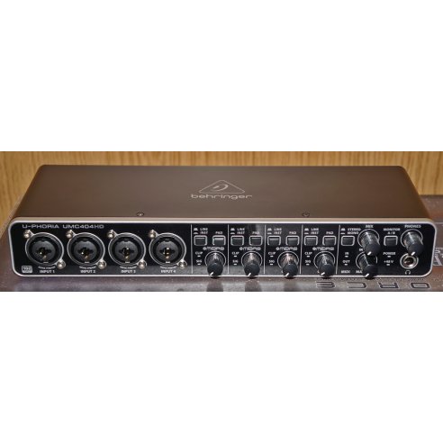BEHRINGER UMC404HD