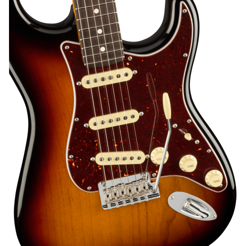 FENDER AM PRO II STRAT RW 3TSB