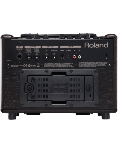 ROLAND AC33RW ACOUSTIC GUITAR AMPLIFIER ROLAND AC33RW ACOUSTIC GUITAR AMPLIFIER
