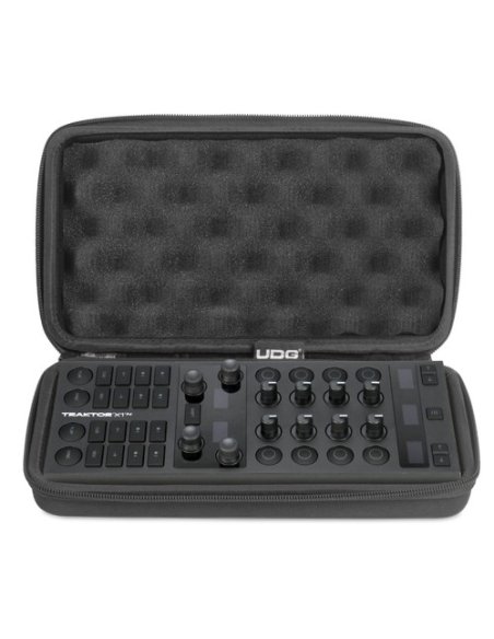 UDG U8503BL - CREATOR NI TRAKTOR MK3 HARCASE BLACK UDG U8503BL - CREATOR NI TRAKTOR MK3 HARCASE BLACK