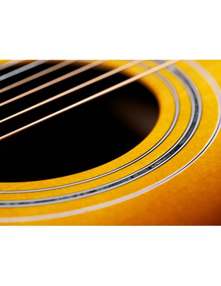 GUILD ITALIA D-55E ATB ANTIQUE BURST NITRO