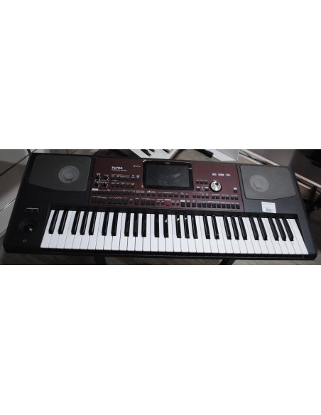 KORG PA700 ARRANGER KEYBOARD KORG PA700 ARRANGER KEYBOARD